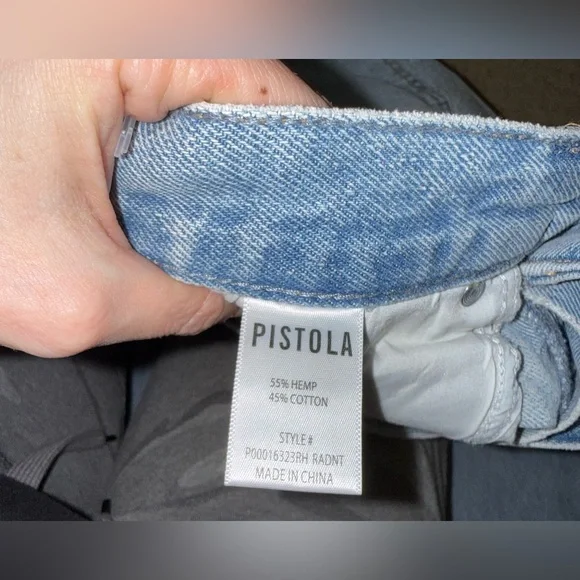 Pistola Cassie Crop High Rise Straight light blue Jeans Size 29 Radiant Wash NWT - Picture 8 of 9